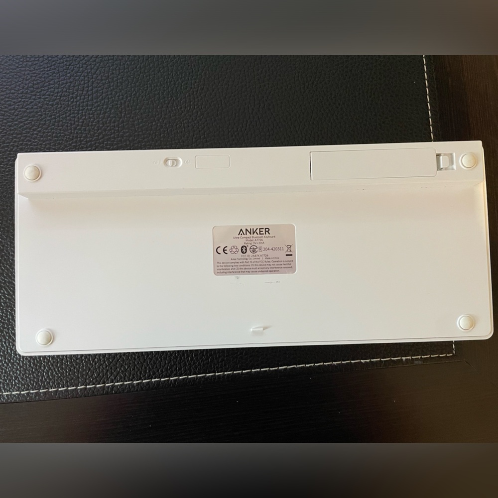 Anker Wireless Bluetooth Keyboard Ultra Slim for iOS/Android/Windows - Picture 2 of 3